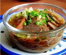 西红柿牛肉面