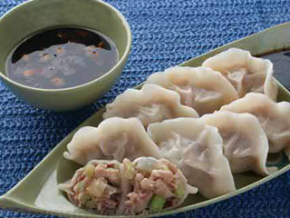 关于大年初一吃什么的学年毕业论文范文