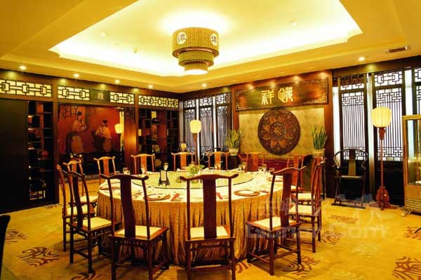 温泉酒店招聘_温泉酒店招聘海报图片(3)