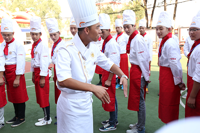 腾,也要学会洒脱 |山西太原新东方烹饪学校|新