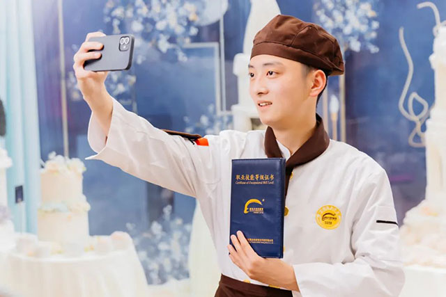 ̫ԭ������ѵѧУ��14-25��ɱ�