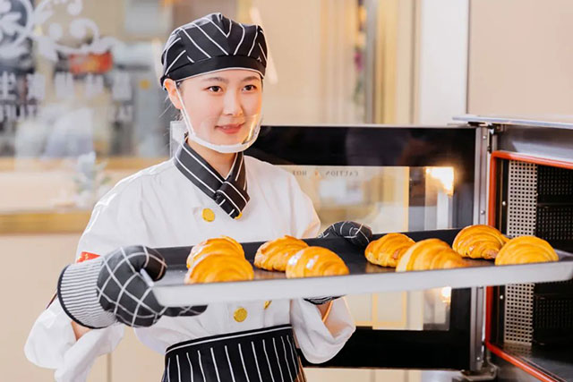 ɽ��ѧ�������Ǯ����ͬ���䡢